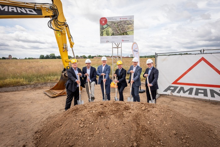 Bild erster Spatenstich Baugebiet Rondorf Nord-West
